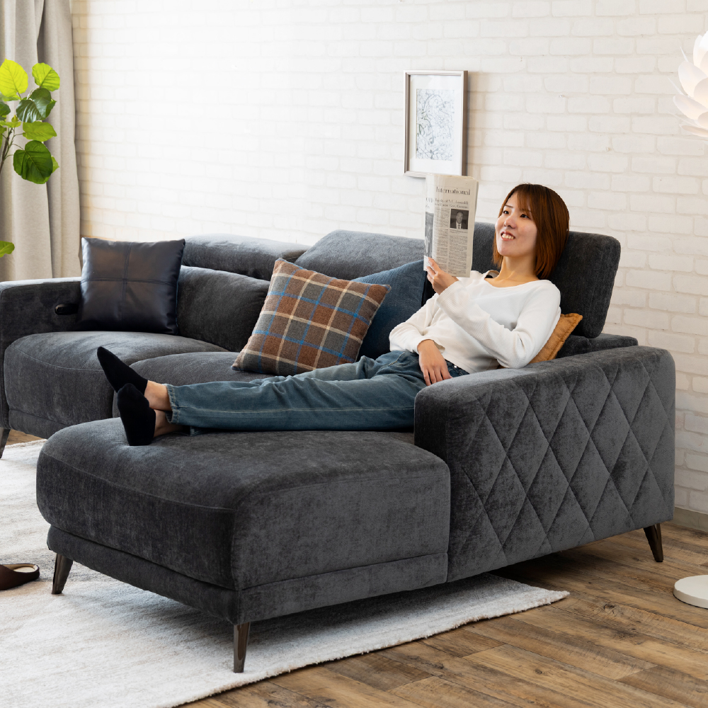 電動リクライニングカウチソファ イルマ ダークグレーのご購入はこちら